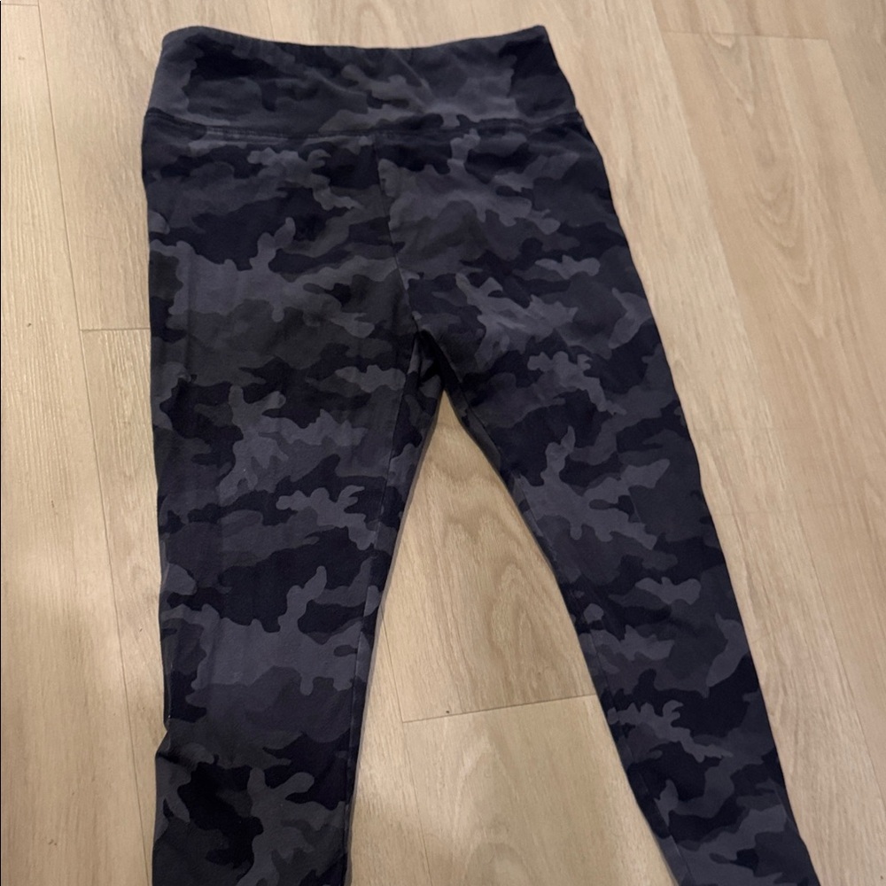 Wild Fable Black Camouflage Kids Leggings